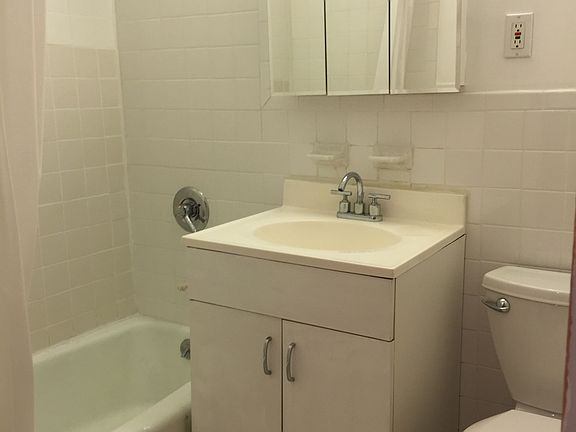 2nd image of 211 Thompson St APT 1C