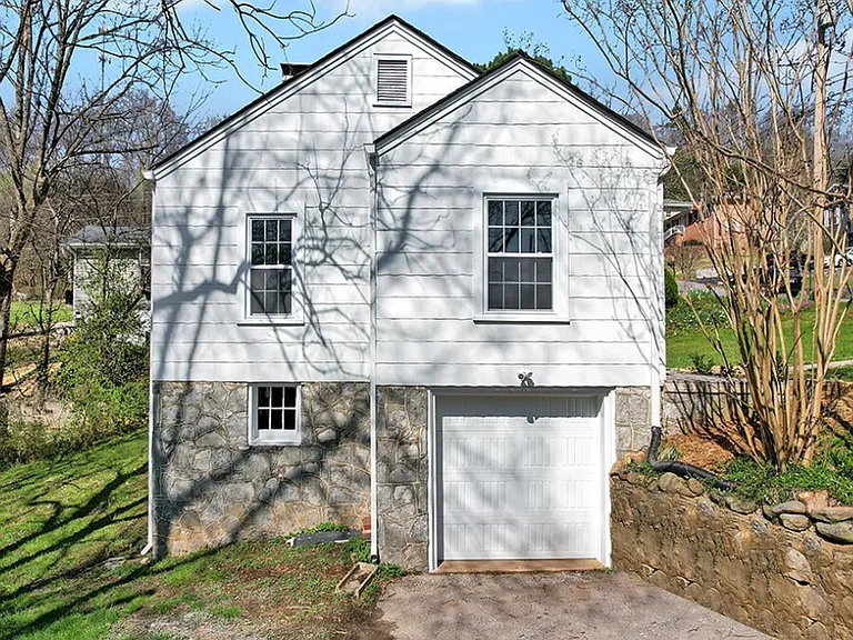 118 Pinehurst Ave — Photo 10