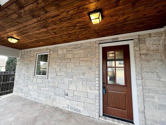 2nd image of 1958 Beaty Rd