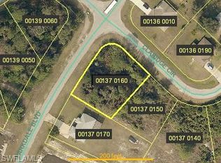 350 Claridge Cir, Lehigh Acres, FL 33974