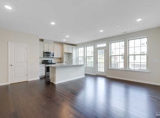 18 Leahy Dr #4709, Wood Ridge, NJ 07075
