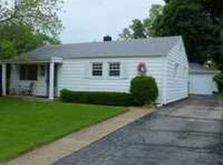 913 Golfview Ln, South Bend, IN 46614