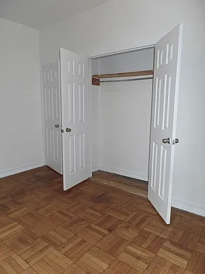 Rented by Albert Attias, LREB | media 25