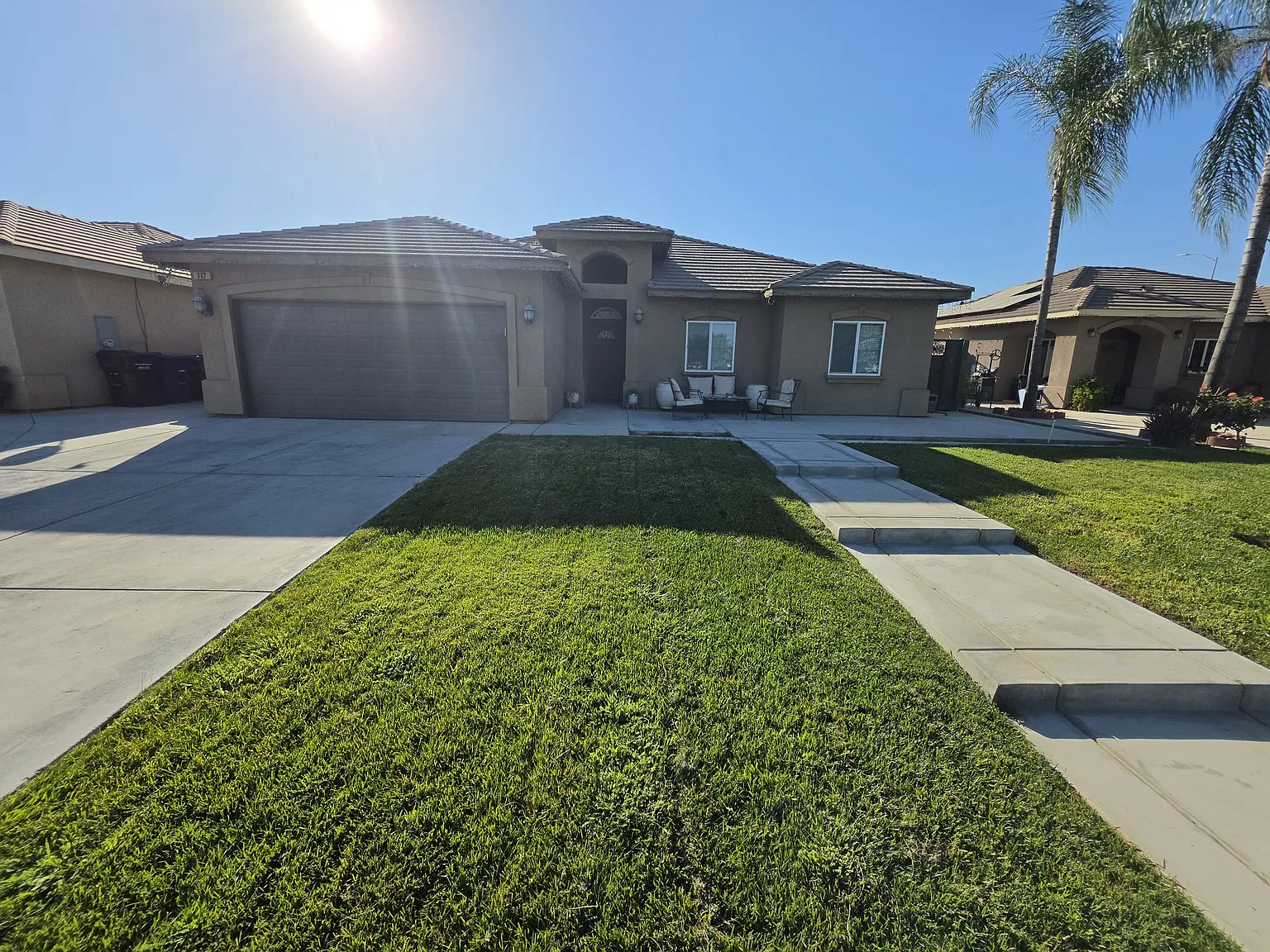 4 bed, 1711 sqft, $2,400 — Photo 1