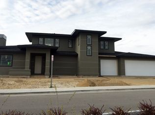 363 W Paso Fino Dr, Boise, ID 83702