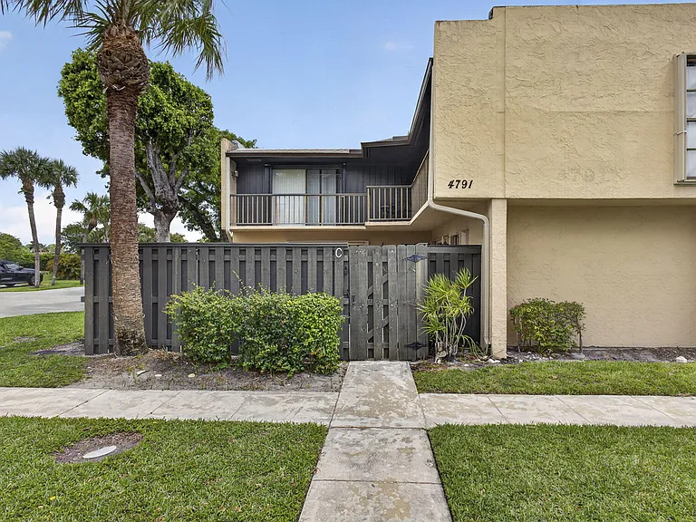 4791 Alder Dr #C — Photo 4