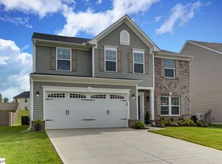 204 Sandusky Ln, Simpsonville, SC 29680