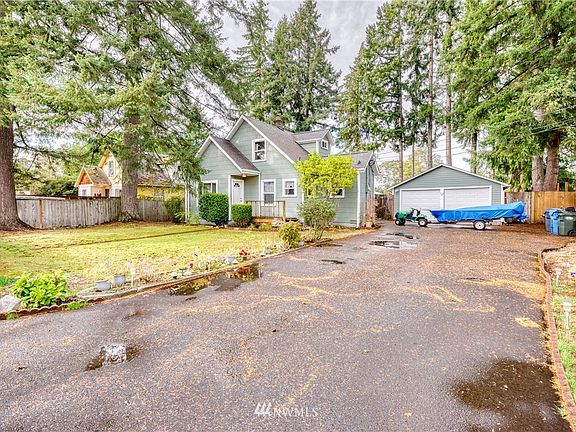 2nd image of 9027 Newgrove Ave SW