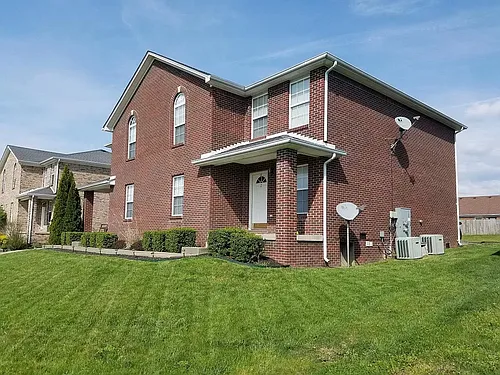 630 Hampton Way Photo 1