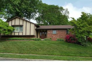 2017 Roselyn Dr, Feasterville Trevose, PA 19053