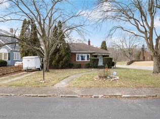 1527 Ridge Rd NW, Canton, OH 44703