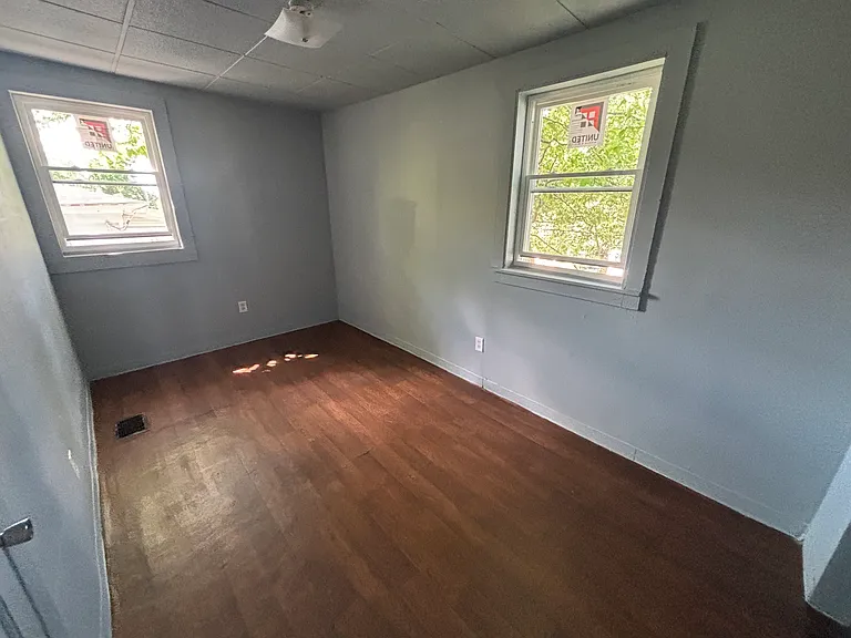 416 Turtle St #4 — Photo 6