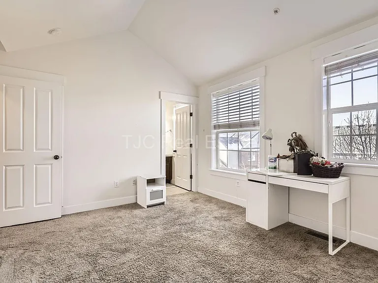 3381 Xenia St — Photo 6