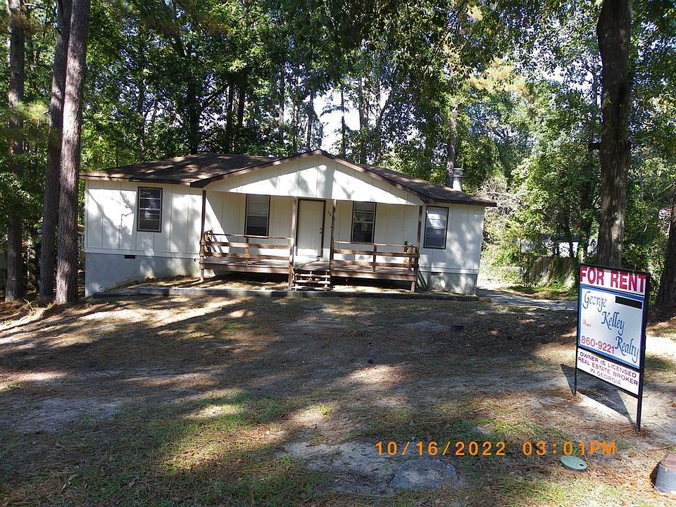 Front with covered front porch