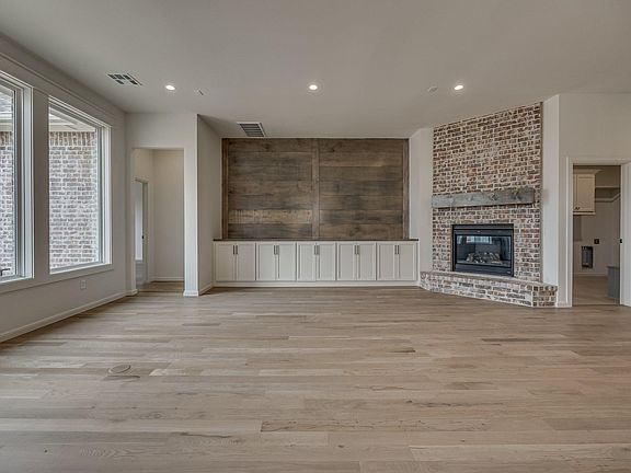 4th image of 4409 NE 125th St