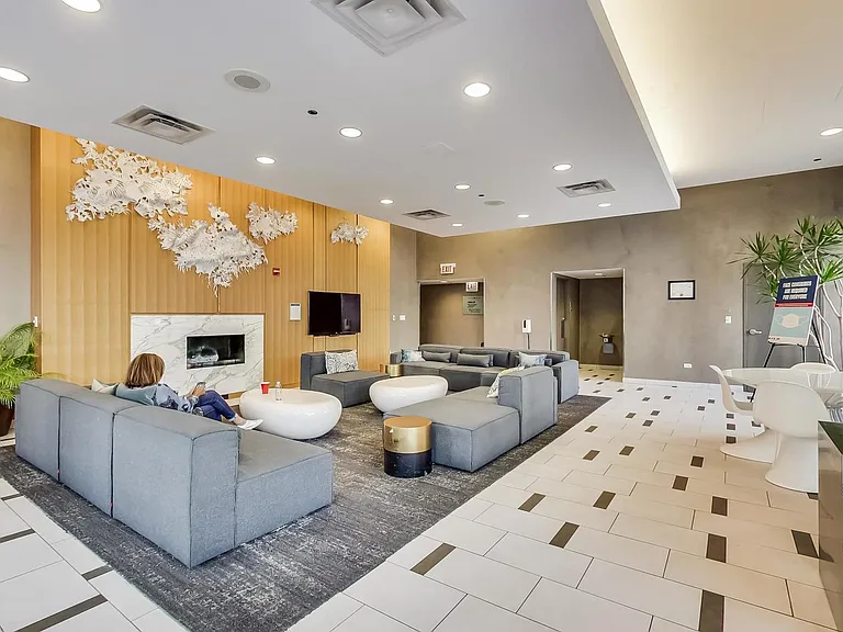 198 N Park Dr #198 — Photo 55