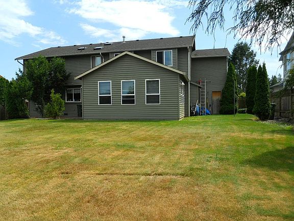 3rd image of 2901 116th Ave NE