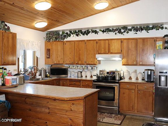 3rd image of 65280 Nikolaevsk Rd