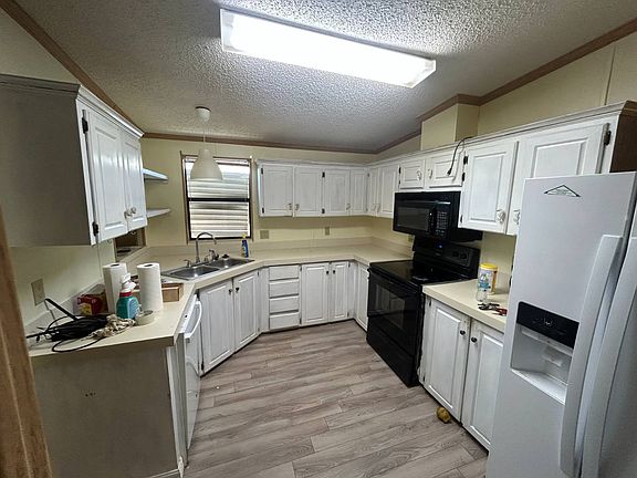 4th image of 2430 Whippoorwill Pl #88