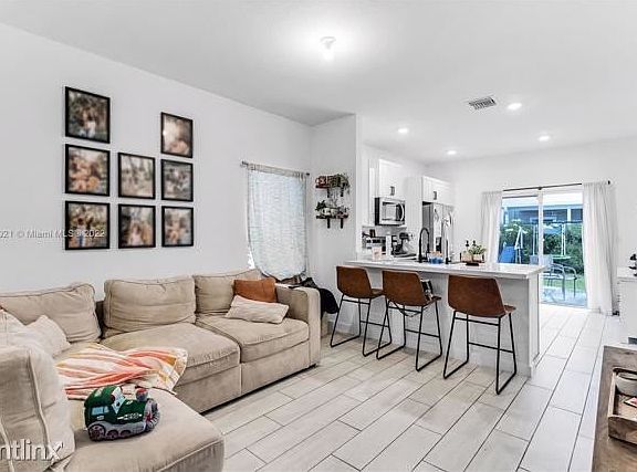 5th image of 1791 SE 8th Pl