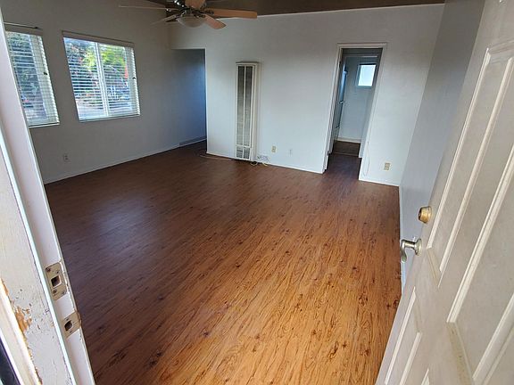 3rd image of 1469 Thomas Ave #6