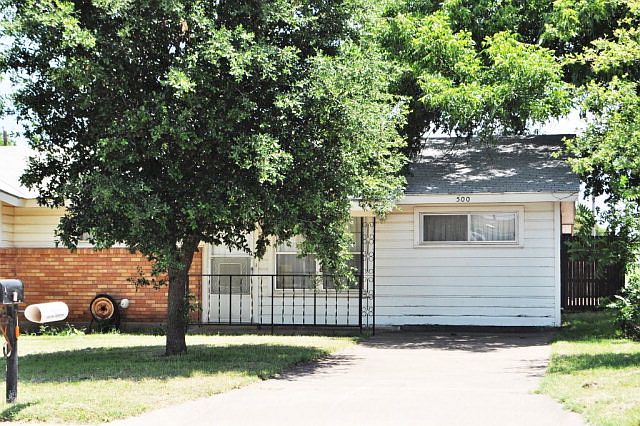 1st image of 500 E Louisiana Ave