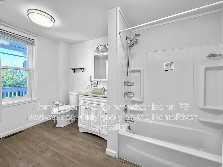 604 Maple St — Photo 6