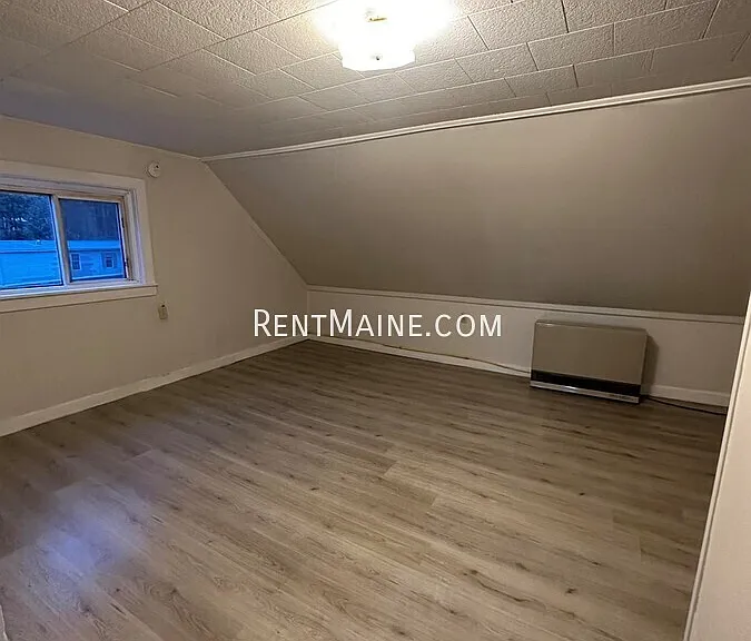 171 Riverside Dr #4 — Photo 6