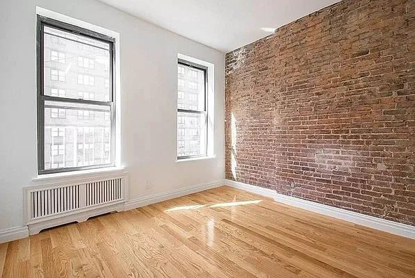 Rented by CitySites Real Estate Group | media 10