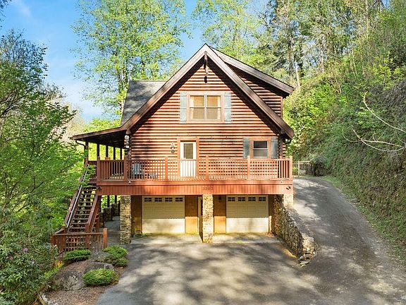 2nd image of 2202 Price Cove Rd