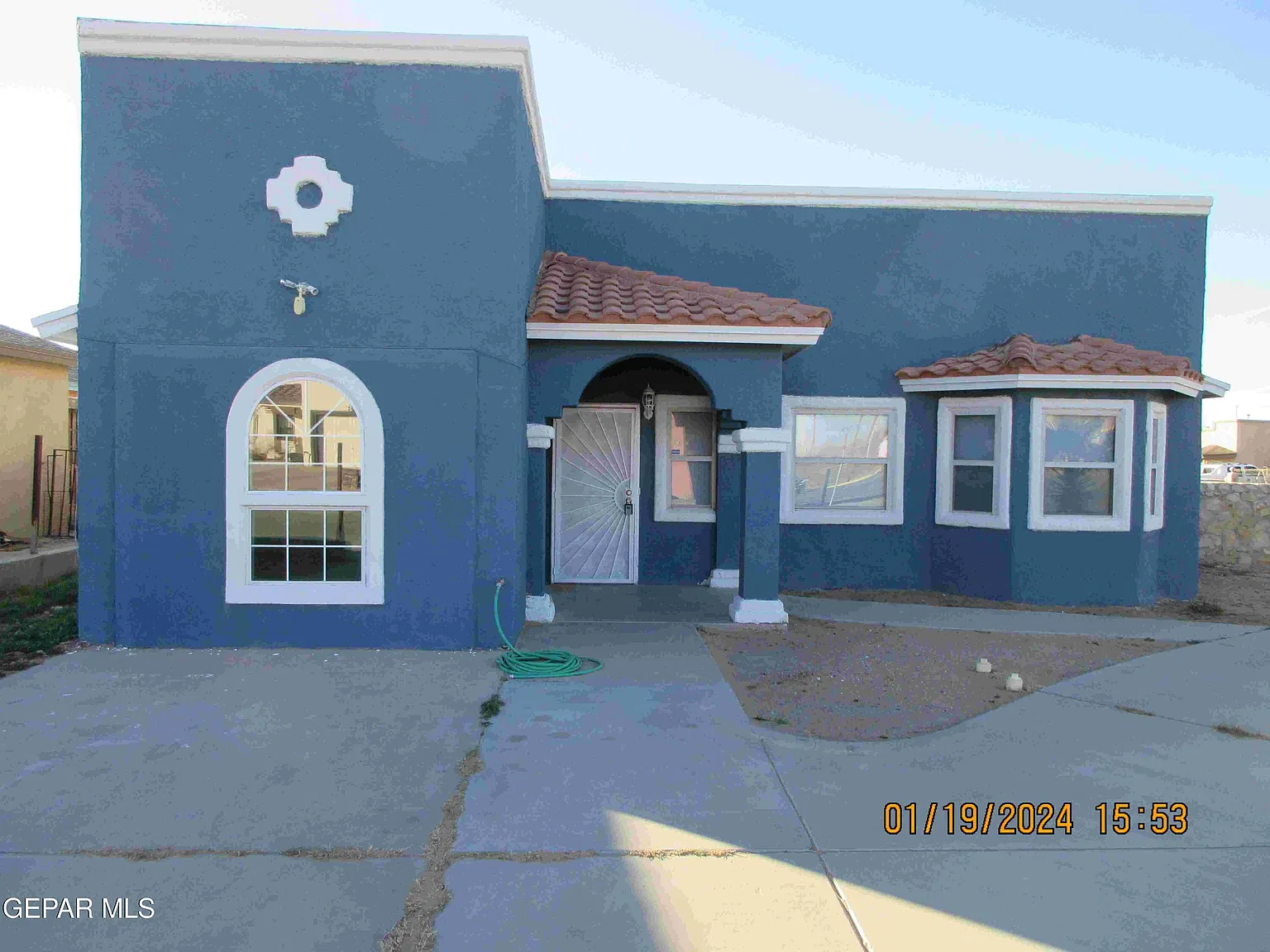 3 bed, 2.0 bath, 1490 sqft, $1,395 — Photo 2