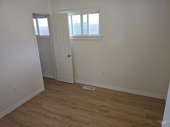 4th image of 1110 Normal Ave