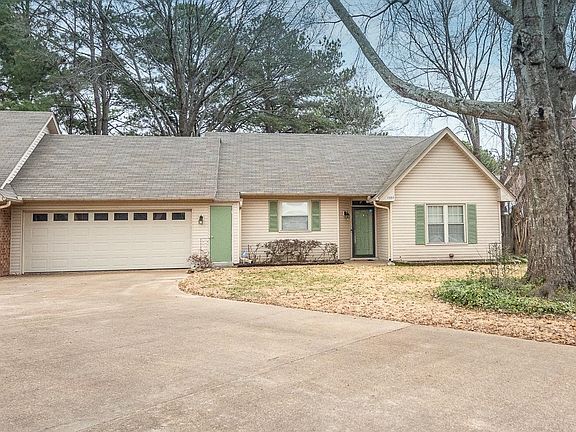 2nd image of 2958 Millers Pond Dr