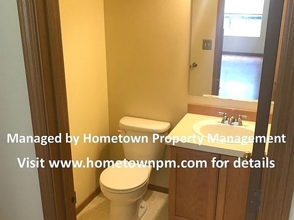4th image of 3411 Lynn Ct NE