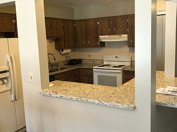 5th image of 6555 Princeton Ct #B