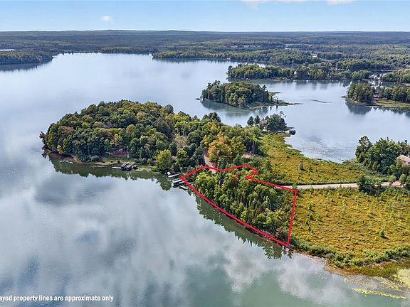 3rd image of 44740 Bay Drive