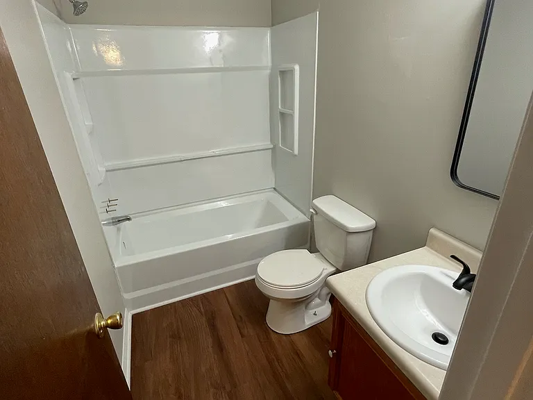 119 Lambert Dr — Photo 7