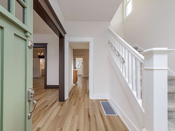 3rd image of 5219 N Winnifred St