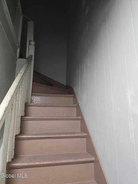 4th image of 4 Hawk Street