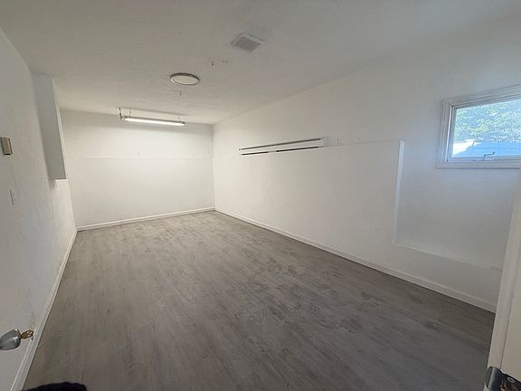 3rd image of 39 Bullard Ave #Basement
