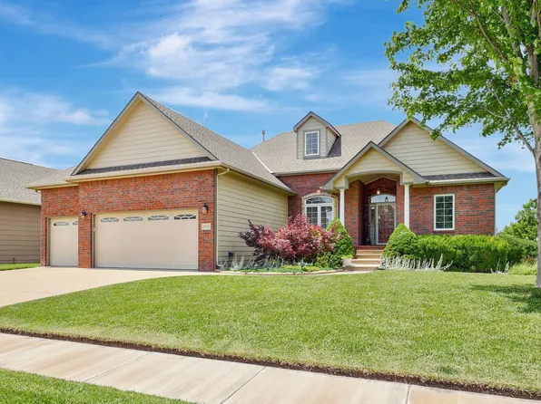 2901 N Rough Creek Rd, Derby, KS 67037