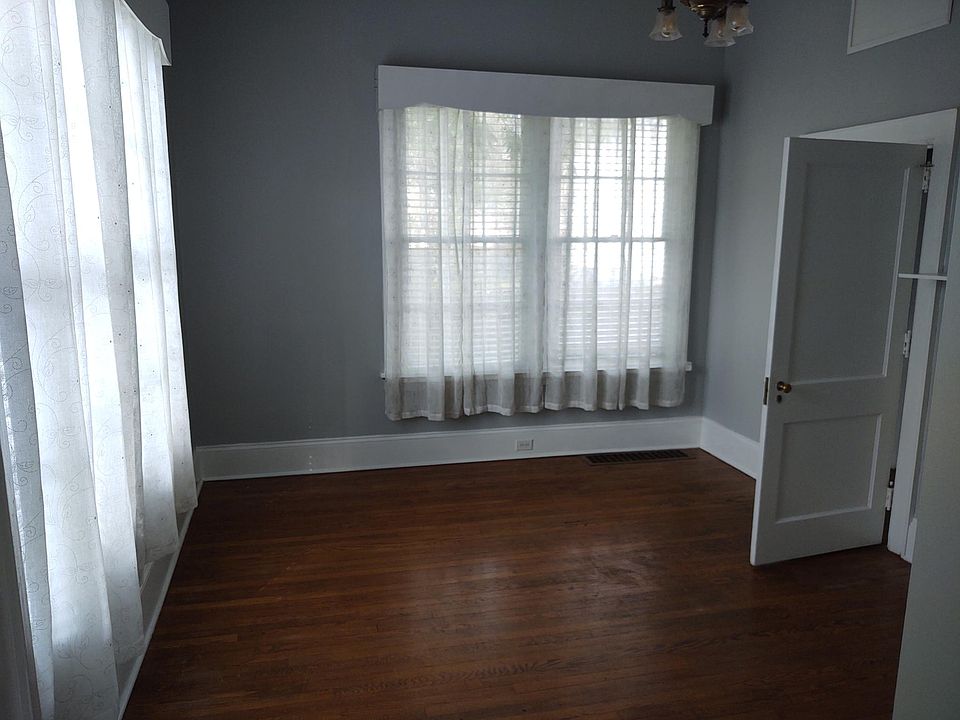 2nd image of 412 W Horah St