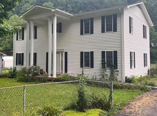8232 Garden Creek Rd, Oakwood, VA 24631
