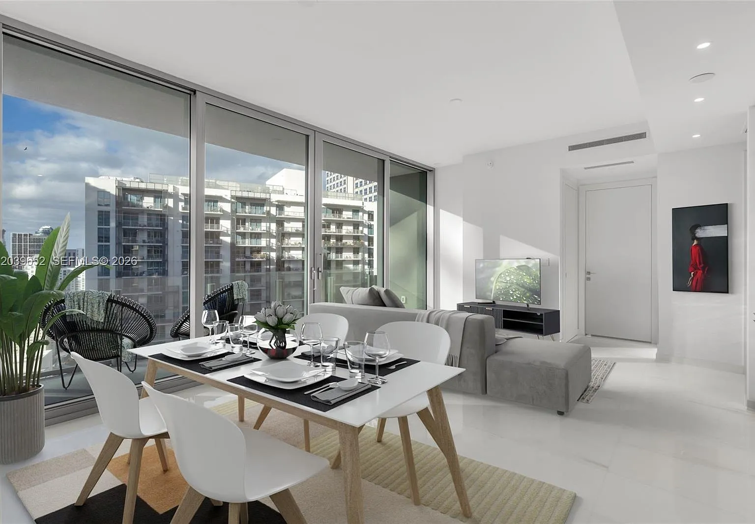 Aston Martin Residences — Photo 2