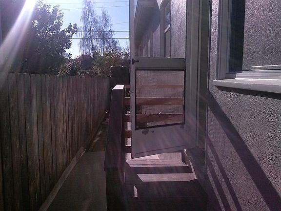 3rd image of 612 S El Camino Real APT 3