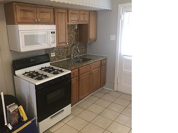 4th image of 221 W Clapier St