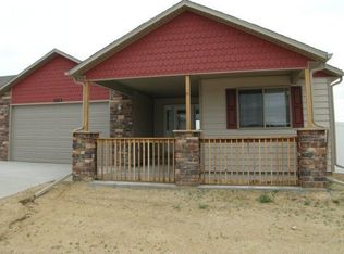 1213 Blackhills St, Gillette, WY 82718