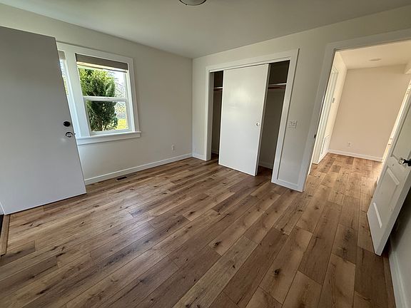 3rd image of 44471 Flores St