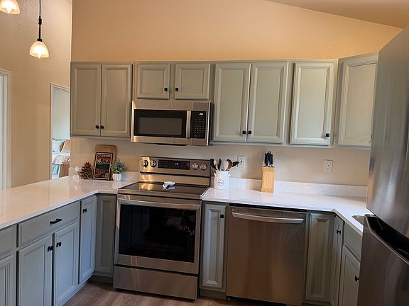3rd image of 303 Virginia Rd #E