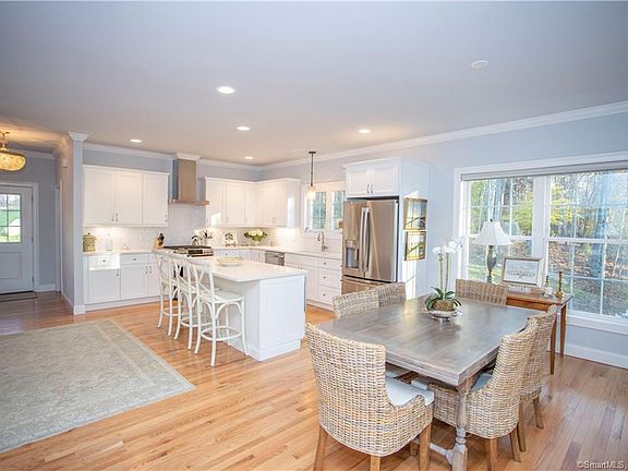 5th image of 14 Essex Glen Dr #12
